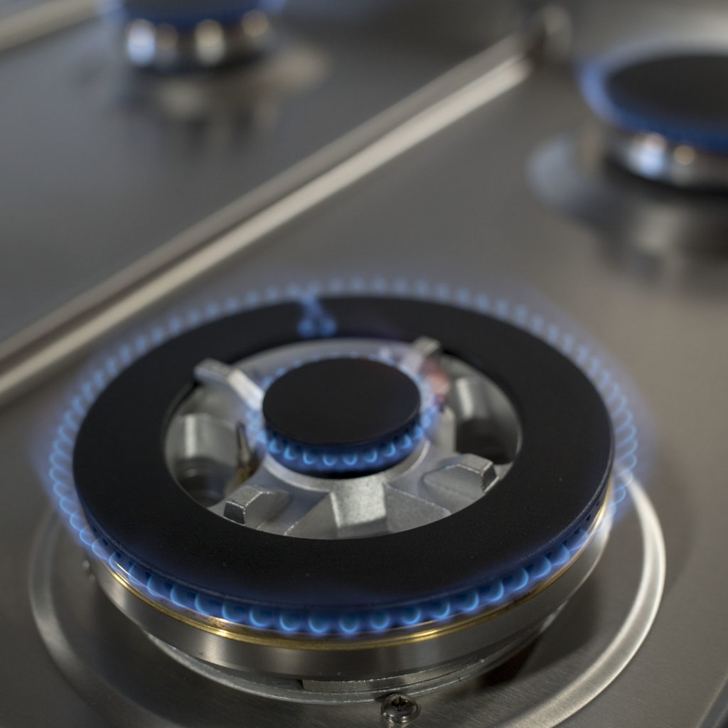 36 in. Gas Rangetop in Stainless Steel with 6 Burners including 14000