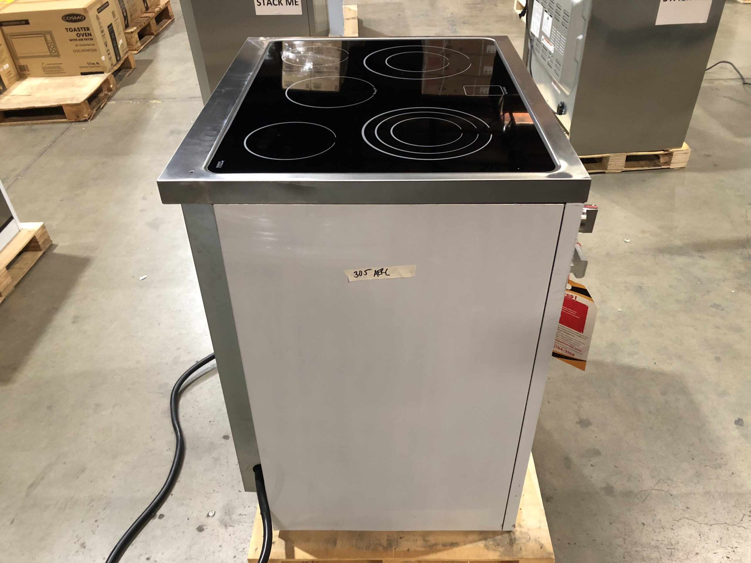 Open Box 30 in. CommercialStyle Electric Range with 4 Burners / 1 Warming Zone and 5 cu. ft