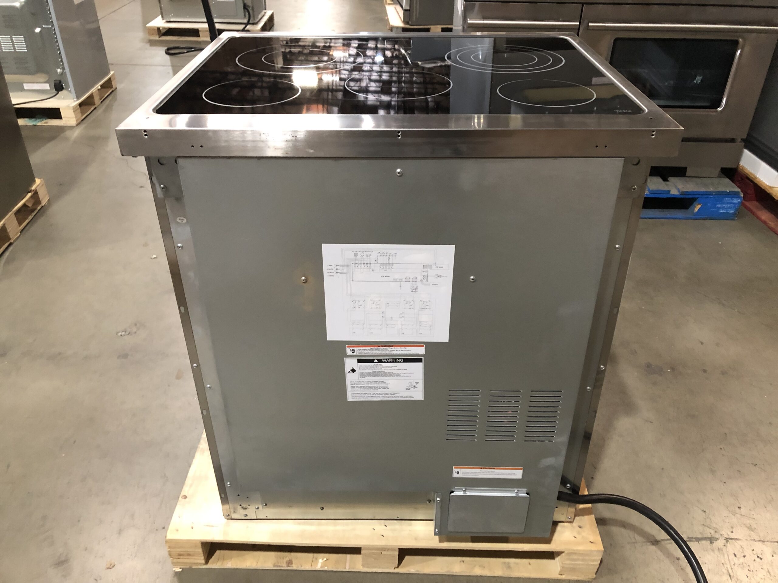 Open Box 30 in. CommercialStyle Electric Range with 4 Burners / 1 Warming Zone and 5 cu. ft